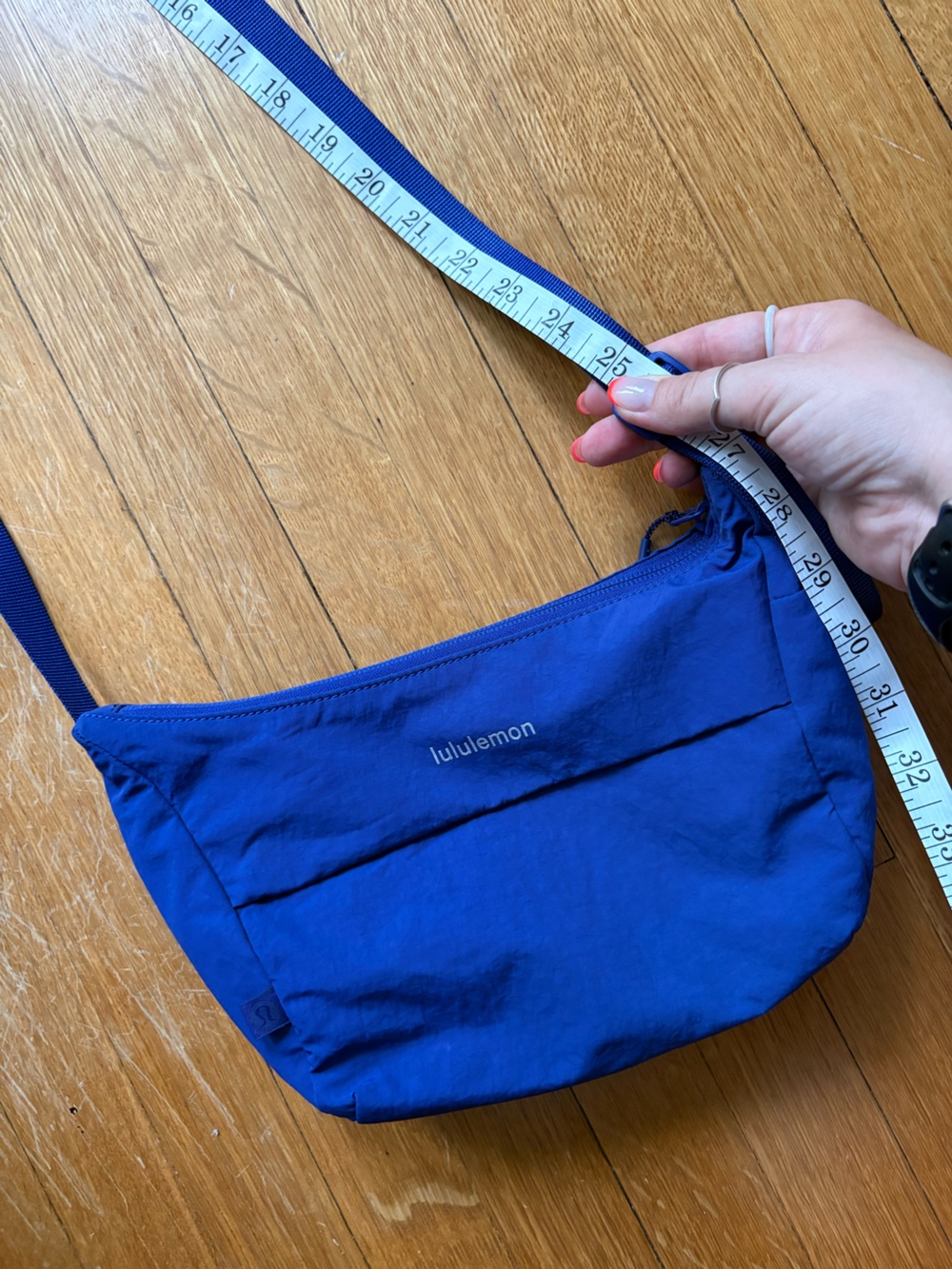 Lululemon Sling Crossbody Bag in Larkspur - Picture 3 of 5
